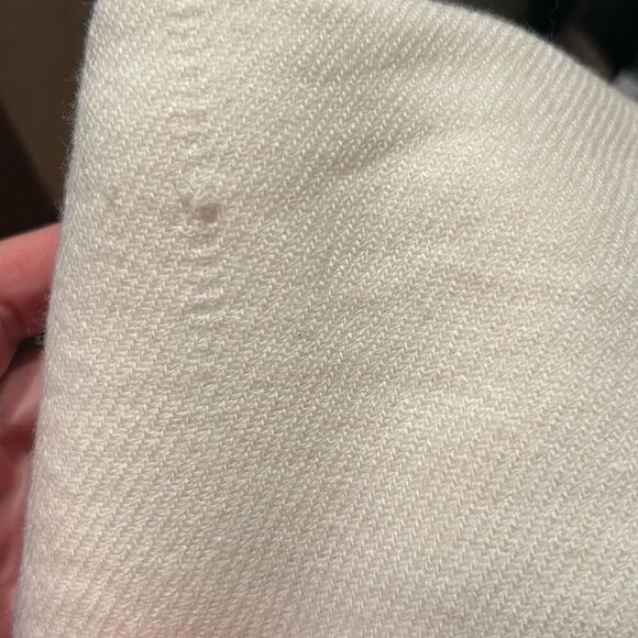 The pashmina Store 100% Kashmir Pena large with fringe cream - Picture 5 of 5